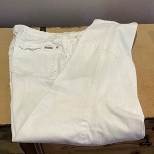NWOT Chico’s SO Slimming Girlfriend Ankle Pants (Chico Size 2)